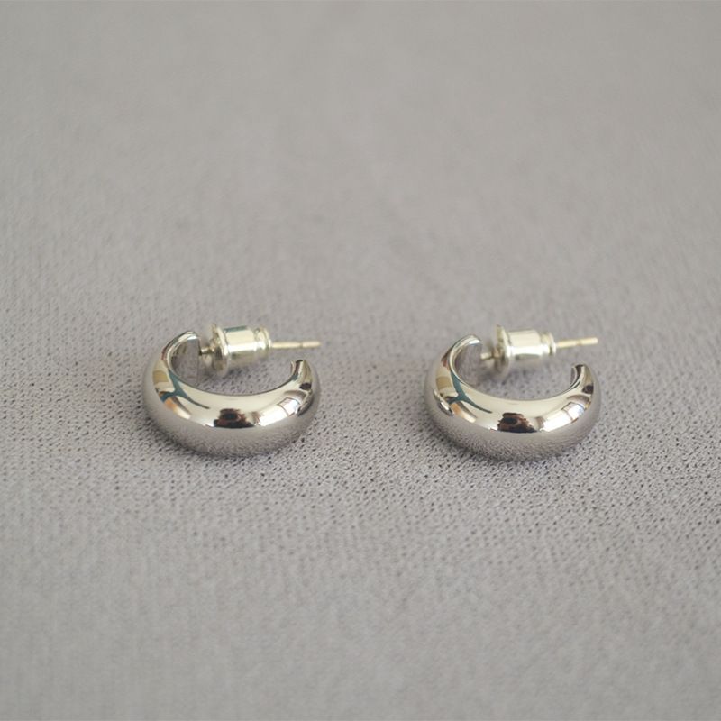 Damenschmuck, einfache und kompakte Textur, Messing, vergoldet, bohnenförmig, glänzend, C-förmig, Nadelohrringe aus 925er Silber, Temperament, vielseitig_voghion.com