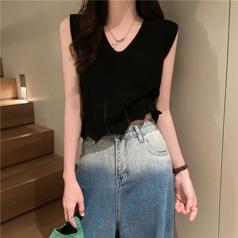 French V-neck hollowed out irregular top summer new slim fit and short knit vest for women_voghion.com