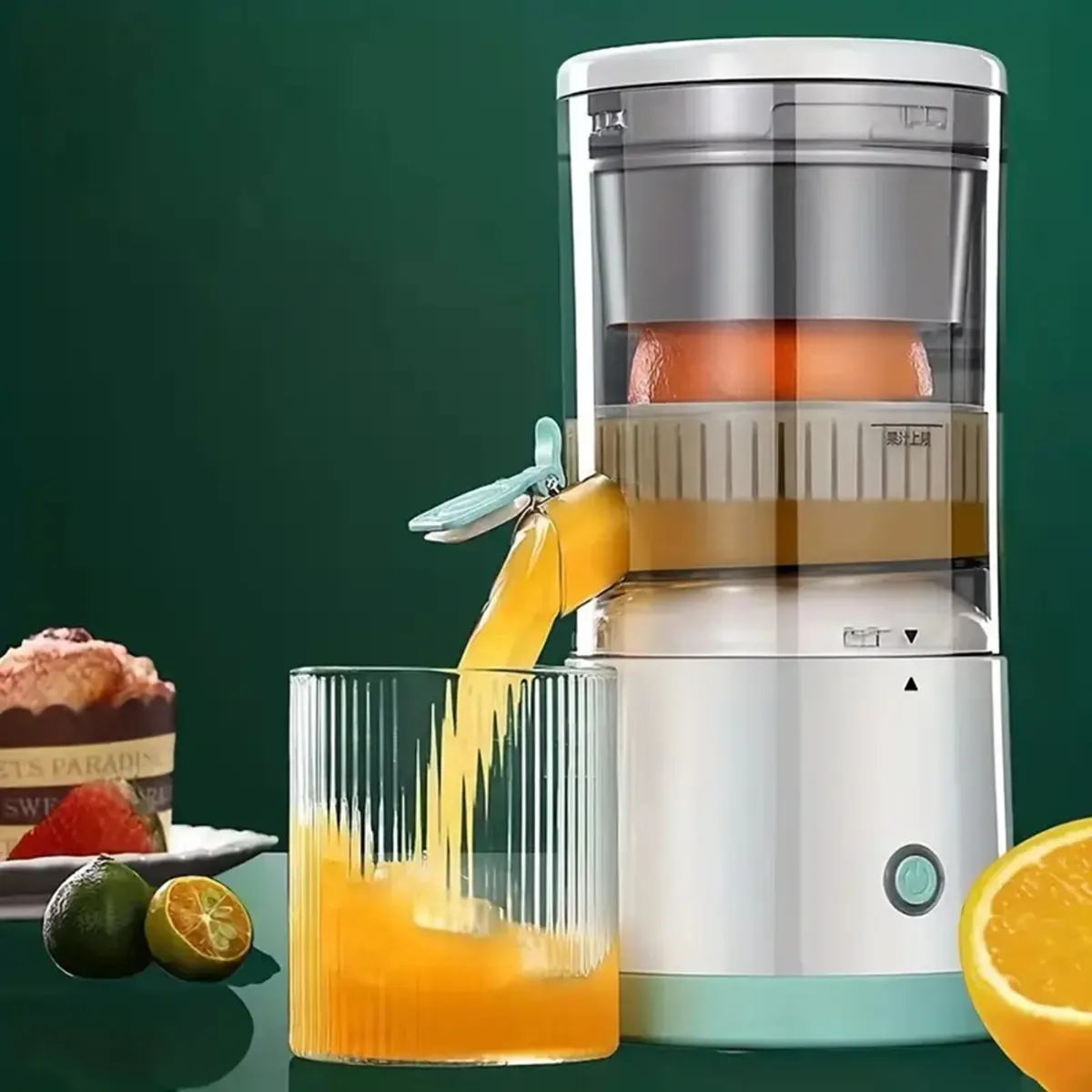 USB Portable Juicer - Compact Citrus & Fruit Juice Maker_voghion.com