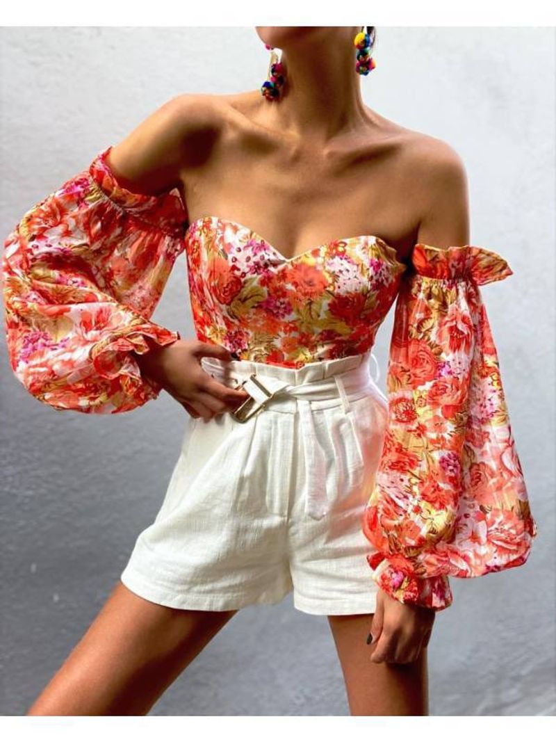 Top da donna in chiffon con maniche a lanterna stampate sul petto con spalle scoperte e spalle scoperte_voghion.com