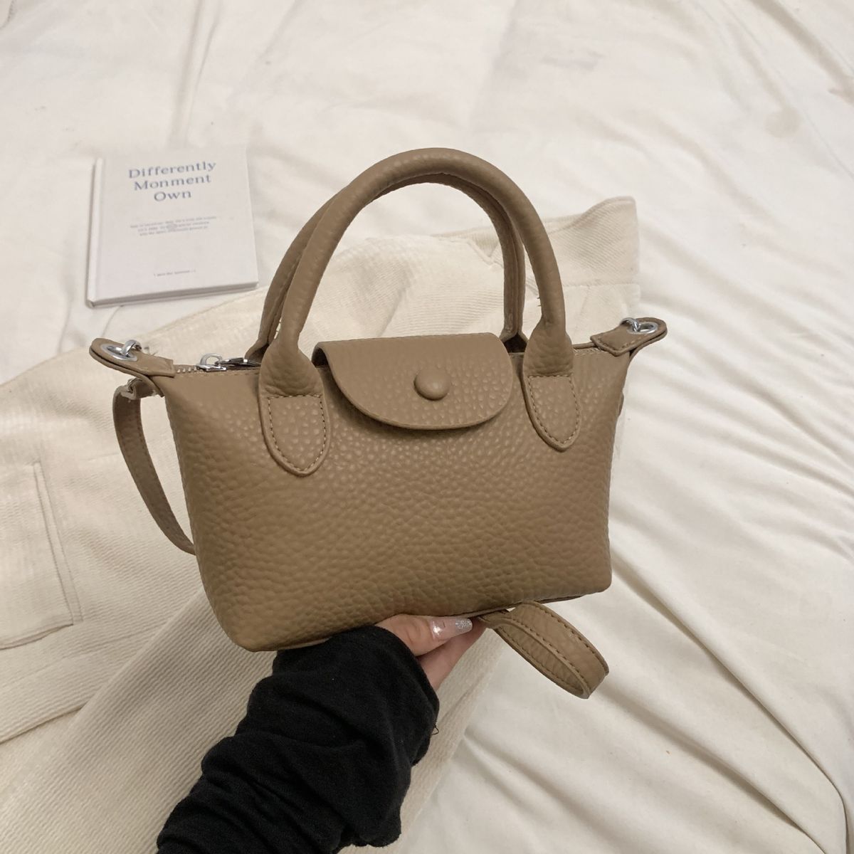 Liht luxury lychee patterned draon bas Xian dumplin bas, women's trendy versatile sinle shoulder crossbody_voghion.com