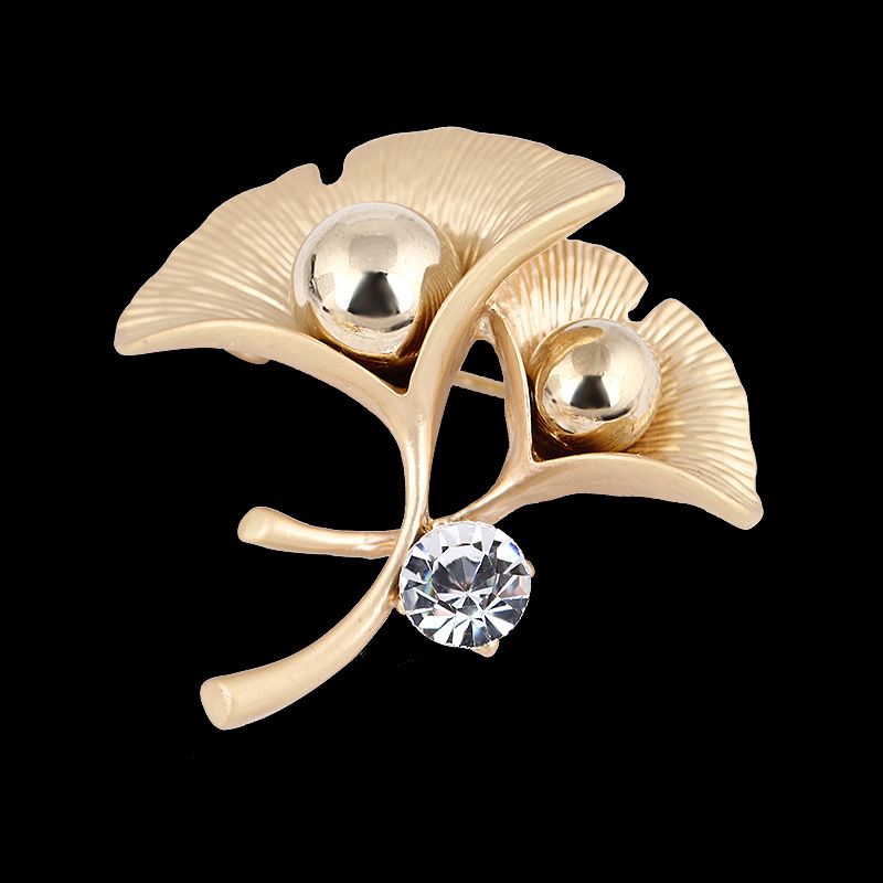 New elegant retro brooch female ginkgo leaf buckle spot brooch coat collar scarf buckle accessories brand_voghion.com