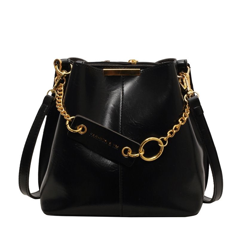 Chain Bucket 2025 New Fashion Versatile High-Quality Large Capacity Handheld Shoulder Crossbody Bag_voghion.com