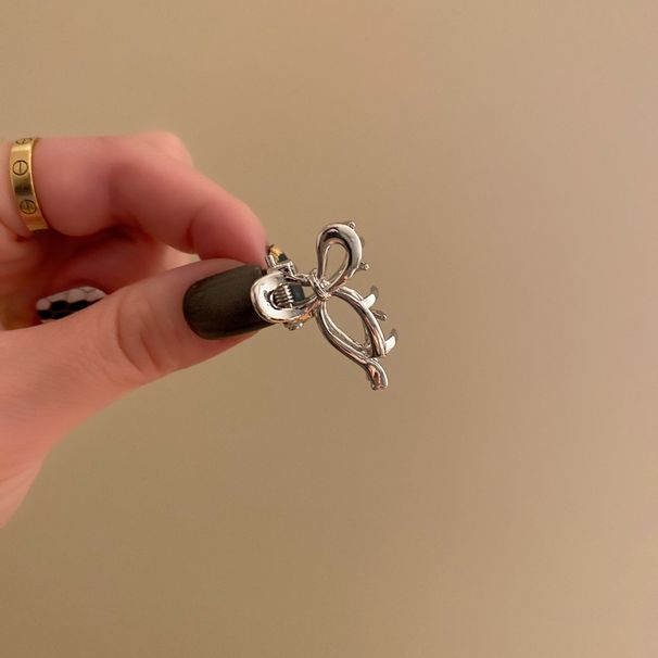 Fiocco in metallo clip piccola clip di squalo femminile design senso nicchia volume dei capelli meno fermaglio per capelli con frangia legata a metà femminile_voghion.com