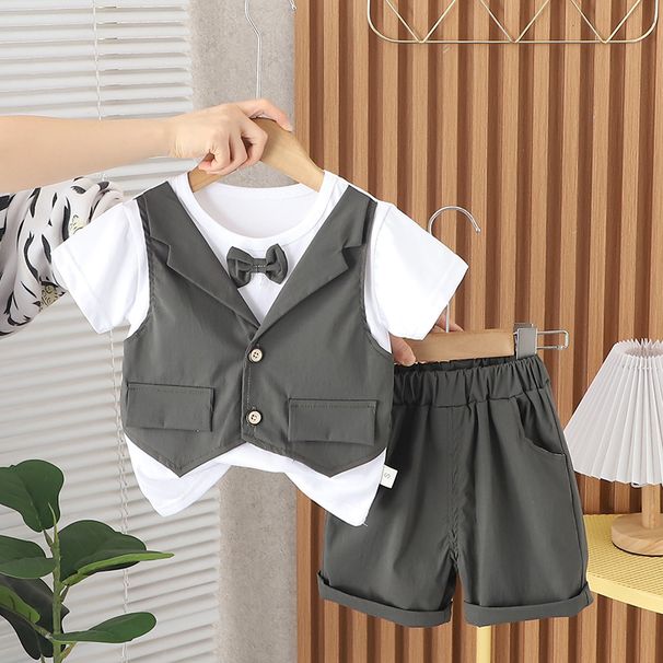 2024-es nyári egyszínű rövid ujjú öltöny új gyermekruházat hétköznapi fiú rövidnadrág szett szép ruhák_voghion.com