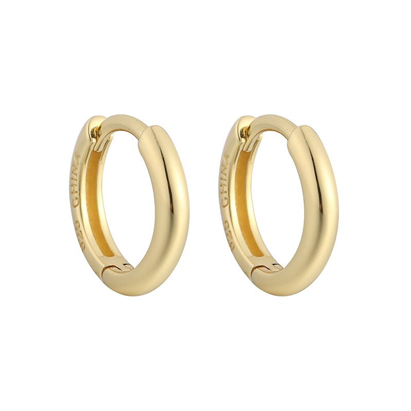 Boucles d'oreilles en forme géométrique en or Boucles d'oreilles creuses rondes carrées Boucles d'oreilles à la mode en forme d'étoile à cinq branches en forme de cœur carré en polygone_voghion.com