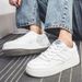Weiße Freizeit-Sneaker für Herren – Atmungsaktive Low-Top-Schuhe mit runder Zehenpartie zum Gehen und Laufen | Leicht und bequem mit Gummisohle_voghion.com