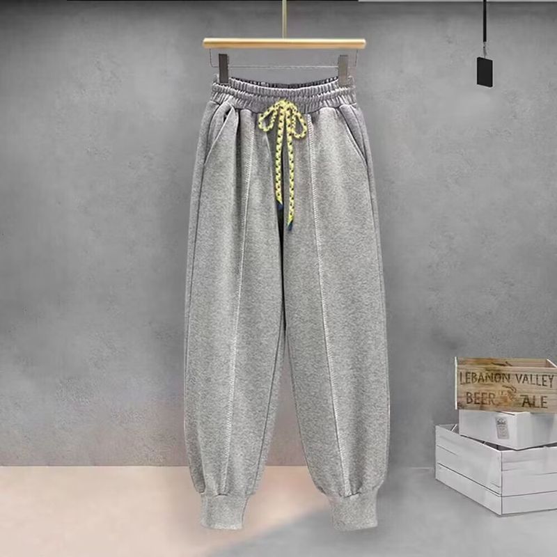 ​​"Lässiges zweiteiliges Herren-Set – Sweatshirt mit halbhohem Rollkragen und lässige Jogginghose (Schwarz/Weiß/Grau) – 90 % Polyester-Baumwoll-Mischgewebe, M-3XL"​​_voghion.com