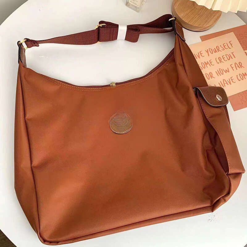 Borsa a tracolla pieghevole da donna, grande capacità, modello Hobo Messenger, primavera ed estate 2025._voghion.com