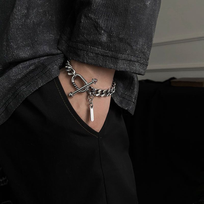 Chaopai Titanium Steel OT Spänne Splits Kedjearmband för män och kvinnor i Hip Hop Enkelt färglöst armband Tillbehör för män_voghion.com