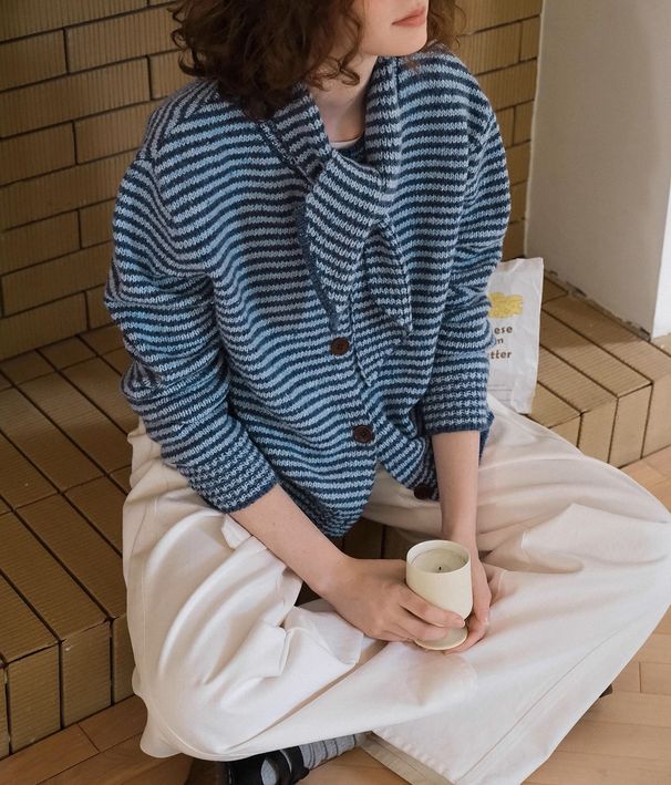 Stickad kofta i två delar för höst och vinter, personlig halsduk, huvudduk, bantning med kaninöron, randig_voghion.com