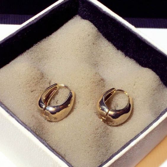 Light INS High-End Metal Ear Cuffs Niche Simple Water Drop Elegant Versatile Earrings For Women_voghion.com