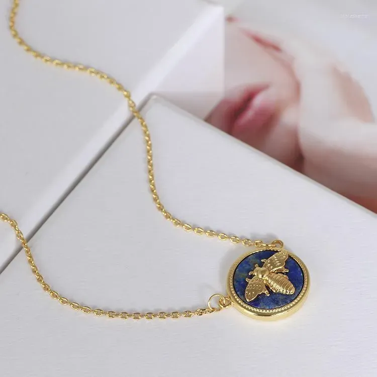 Collane con ciondolo Collana con pietra colorata a forma di disco ape rotonda_voghion.com