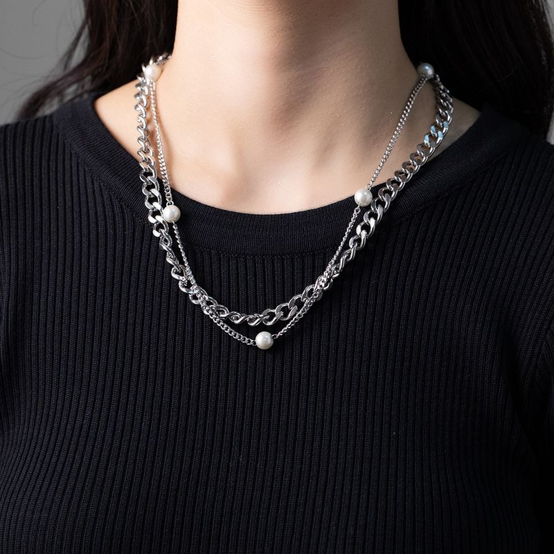 Collana in acciaio al titanio cubano versatile di design alla moda da uomo, con perle, per donna, accessori di alta moda._voghion.com