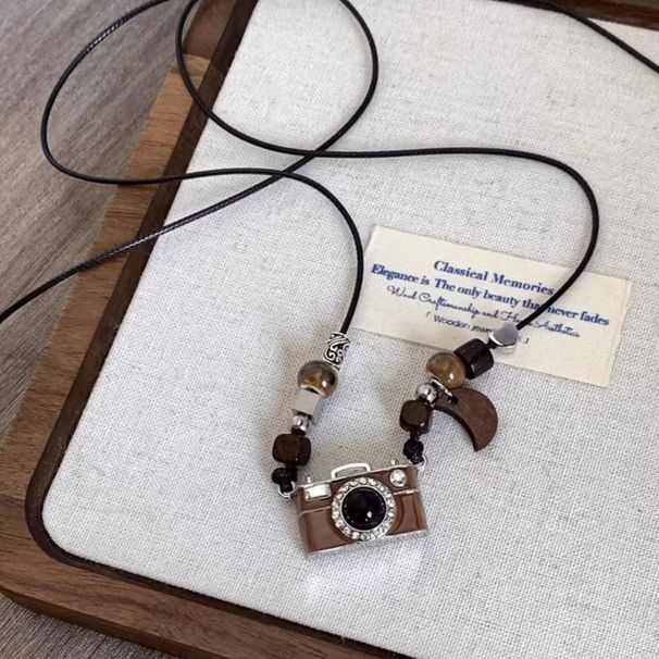 Sweater Versatile Retro Light Accessory Camera Niche Personality Pearl Necklace Brown Design Women's Long Chain_voghion.com