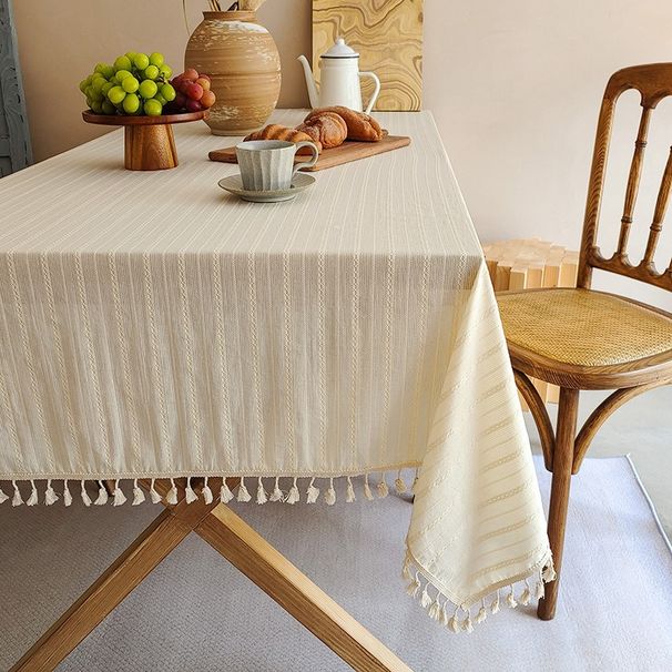 Leylak Çiçekli Masa Örtüsü - Çiftlik Evi Yemek Odası ve Sehpa Dekorasyonu İçin Vintage Pamuklu Keten Masa Örtüsü_voghion.com