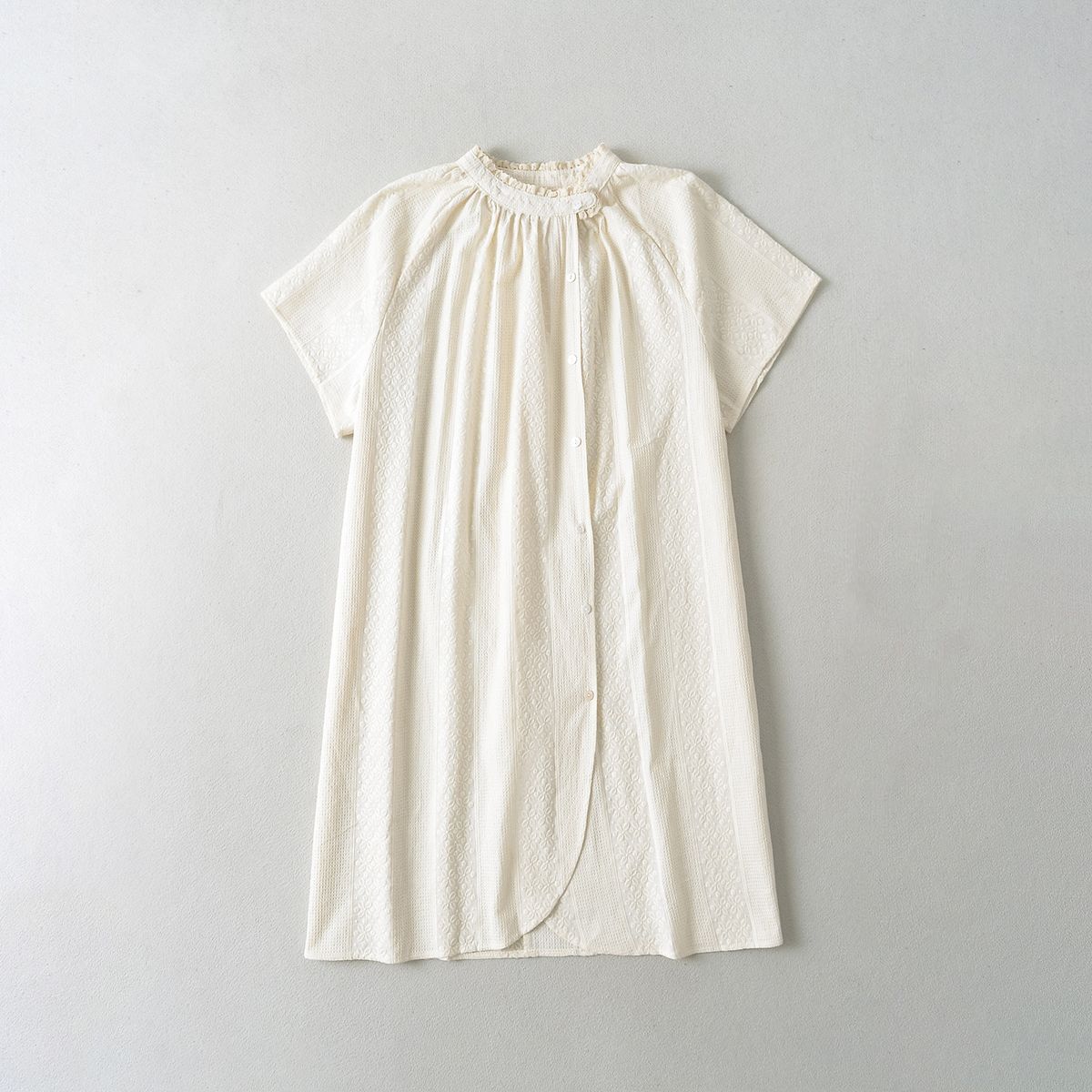 Damenbekleidungsdesign All Match Loose Button Kurzarm-Midikleid_voghion.com