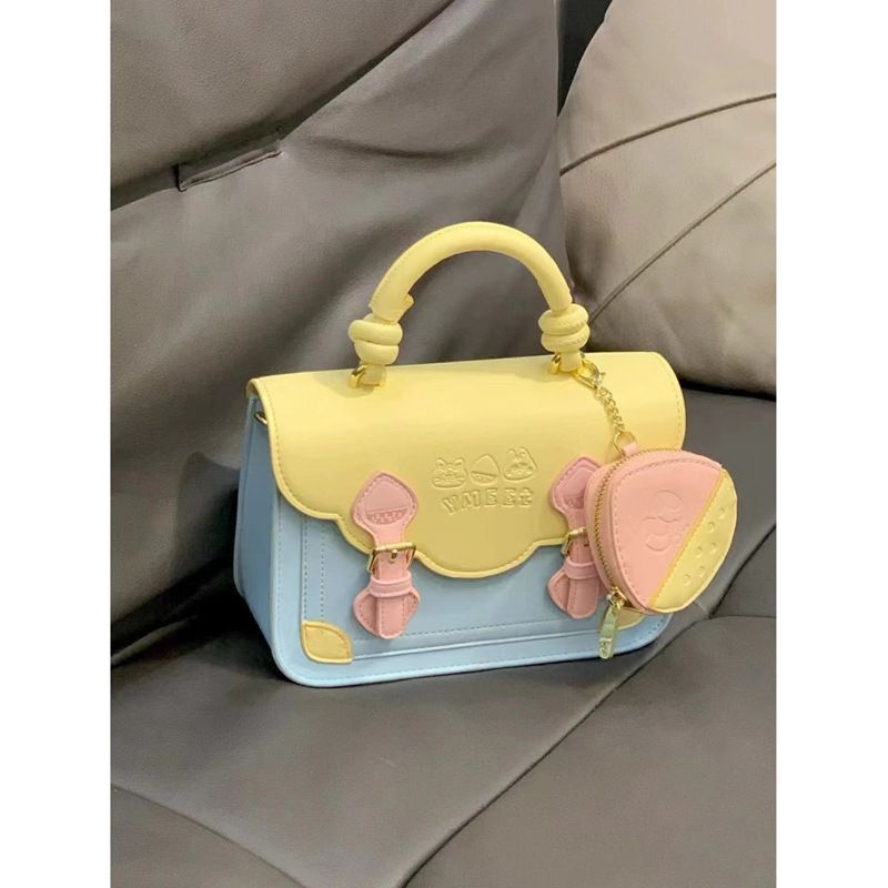 Cambridge One Shoulder Postman 2023 New JK Academy Style Mobile Phone Fashion Commuter Crossbody Small Square Bag for_voghion.com