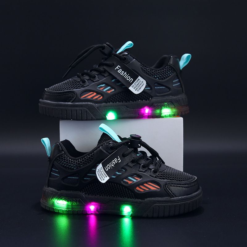 Kinderkleidung Jungenschuhe mit Lichtern Frühjahr und Sommer 2024 Turnschuhe Kinder-Mesh-Schuhe Kinder-Sportschuhe Leuchtschuhe_voghion.com