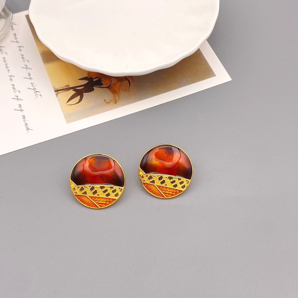 Vintage-Ohrringe mit großen Nadeln im Pop-Stil, Emaille in Farbe, Silber, personalisierte Messing-Galvanisierung, echtes Gold_voghion.com