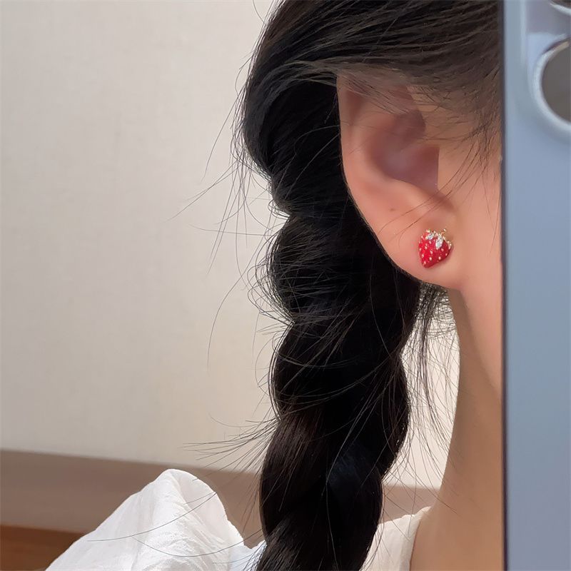 1 Pair Basic Modern Classic Style Strawberry Inlay Alloy Rhies Ear Studs_voghion.com
