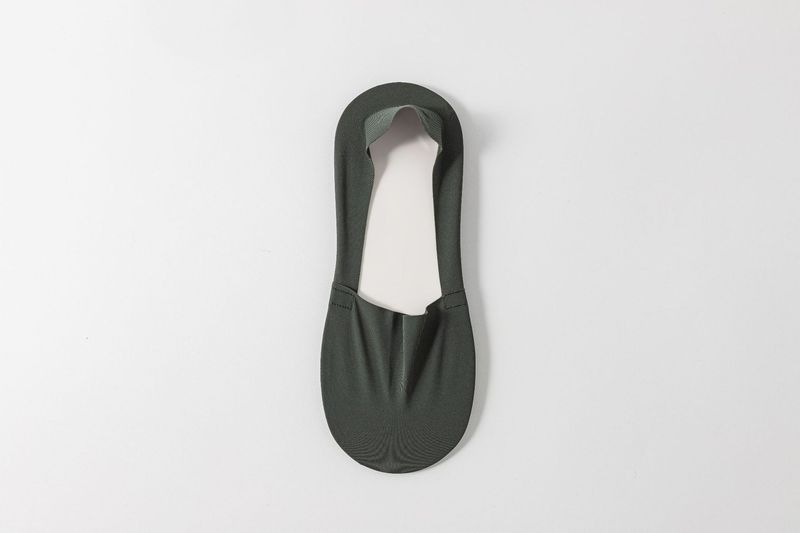 2025e Ice Silk Boat Summer Thin Low-Cut Invisible With Silicone Non-Slip Heel New Men's Patchwork Short Socks_voghion.com