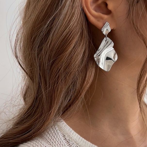 Unique Wrinkled Pendant High-end Geometric Exaggerated Earrings_voghion.com