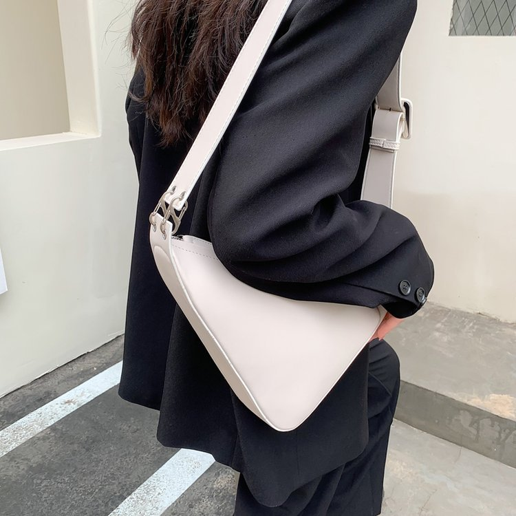 Triangular bag women's 2023 trendy new high-end texture niche design three-in-one broadband messenger chest bag cross-border_voghion.com