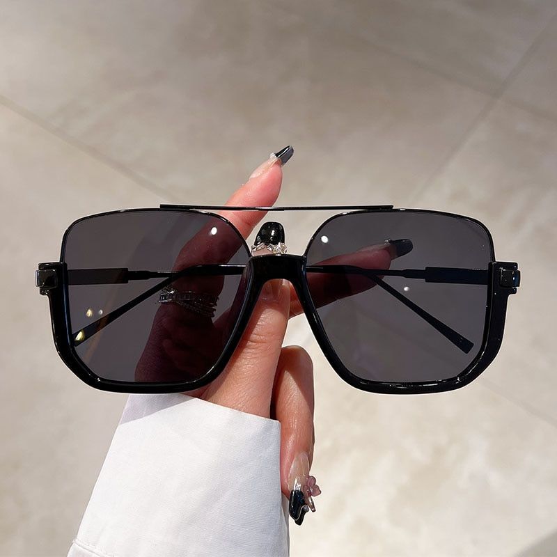 Gorąca sprzedaż KAMMPT Vintage Oversized Sungl Fashion Men Women Square Shades Eyewear Trendy Ins Popular Brand Design UV400 Sun_voghion.com
