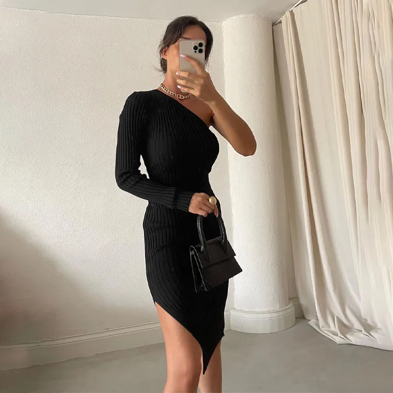 Women's Clothing fashion solid color knitted slanted shoulder slit dress_voghion.com