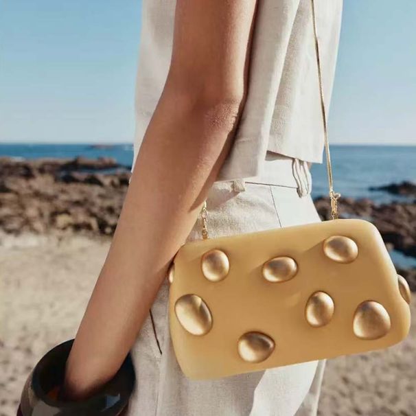 Elegante borsa a tracolla strutturata in PU – Elegante pochette a tracolla con tracolla a catena e chiusura magnetica per la sera e l'uso quotidiano_voghion.com