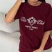 Damenbekleidung T-Shirt Tops Für Frauen Im Sommer Freizeit Lazy Letters Stickerei Drop Shoulder Rundhalsausschnitt Kurze Ärmel Für Frauen_voghion.com