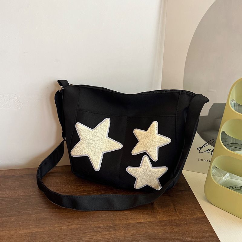 Umhängetasche aus Segeltuch mit großem Fassungsvermögen, japanischer koreanischer Stil, modische fünfzackige Stern-Umhängetasche, vielseitige neue Trend-Stofftasche_voghion.com