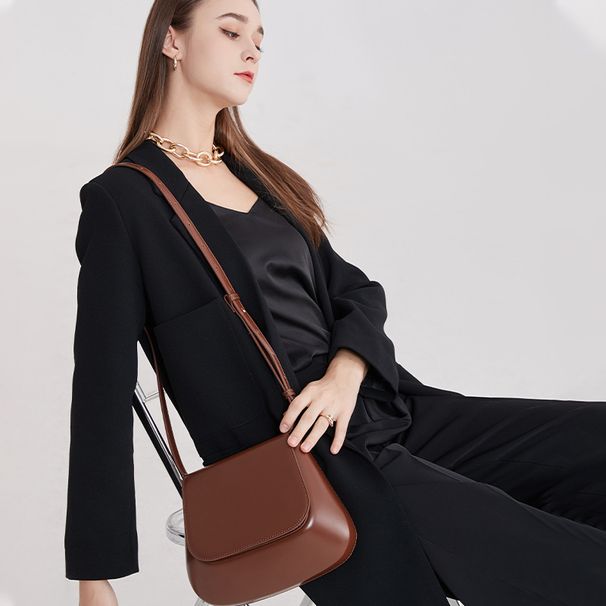 2025 Spring And Summer New Mini Saddle Multifunctional Large Capacity High-end Chestnut Color Ladies Shoulder Crossbody Bag_voghion.com