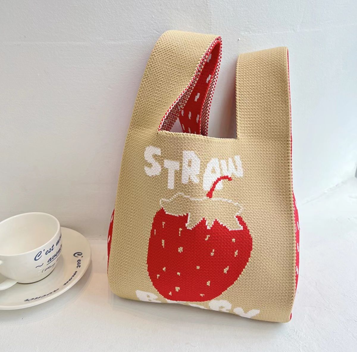 Γυναικεία πλεκτή τσάντα χειρός με σχέδιο φράουλα σε στυλ κινουμένων σχεδίων, μεγάλης χωρητικότητας, για την άνοιξη και το καλοκαίρι_voghion.com