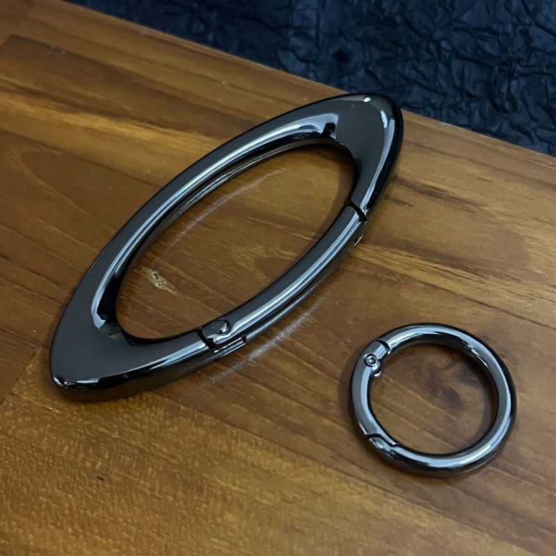 Oakleeey Oval Keychain High Value Multifunctional Mountaineering Buckle Waist Hanging Accessories Cleanfit_voghion.com