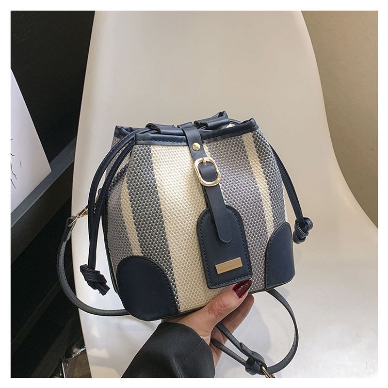 Beuteltasche für Damen, gestreift, Kontrastfarbe, tragbar, modische Schulter- und Umhängetasche für Damen_voghion.com
