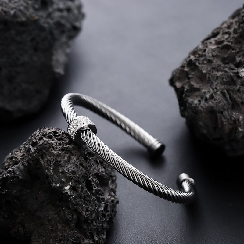 Adjustable With Inlaid Diamonds For Men, Trendy Simple Design, Versatile And Non-Fading, Titanium Steel Brushed Small_voghion.com