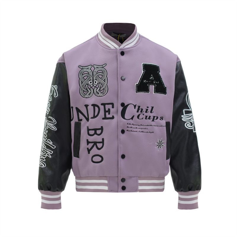 ​​Stylische Baseballjacke für Herren mit Ärmeln aus PU-Leder, Farbblockierung und gestickten Buchstaben – Lockere Passform für die Freizeit (Schwarz/Lila, M/L/XL)​​_voghion.com