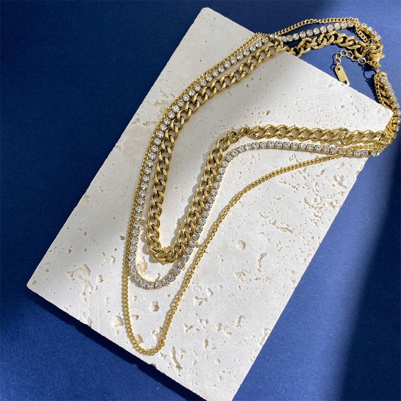 Set di gioielli da donna, design di nicchia alla moda, collana a tre strati impilabile, personalità, collana alla moda creativa, collana in acciaio al titanio coreano_voghion.com