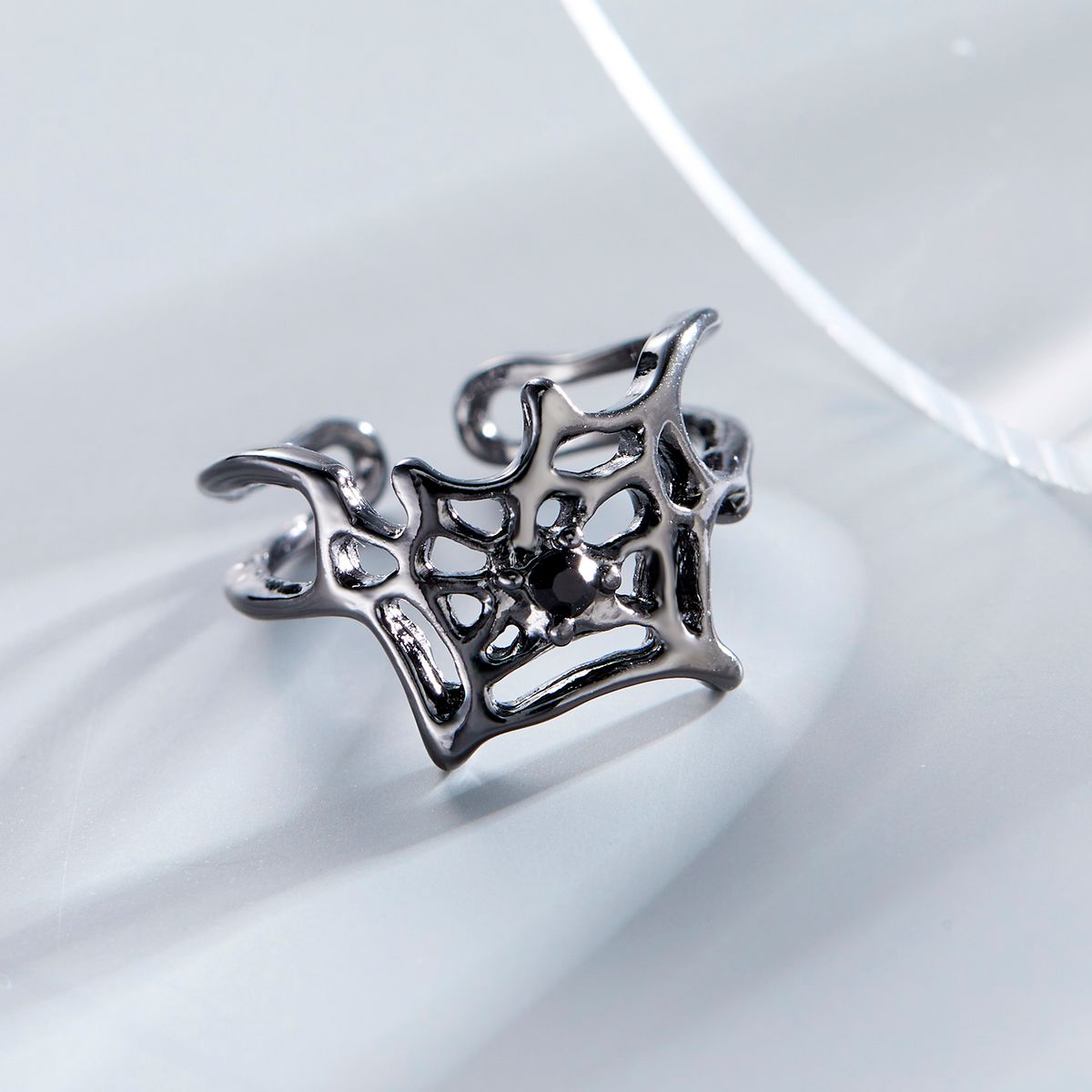 Gothic artificial pearl spider ring_voghion.com