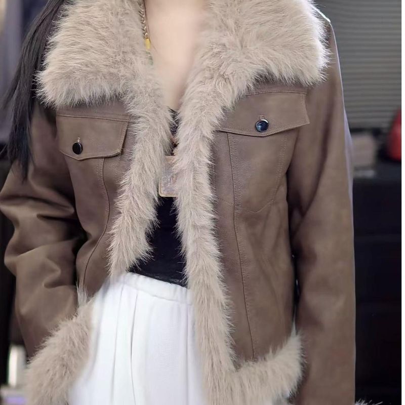 Giacca in similpelle vintage da donna – Bomber invernale goffrato con collo in pelliccia di coniglio, cappotto corto oversize, streetwear audace ed elegante_voghion.com