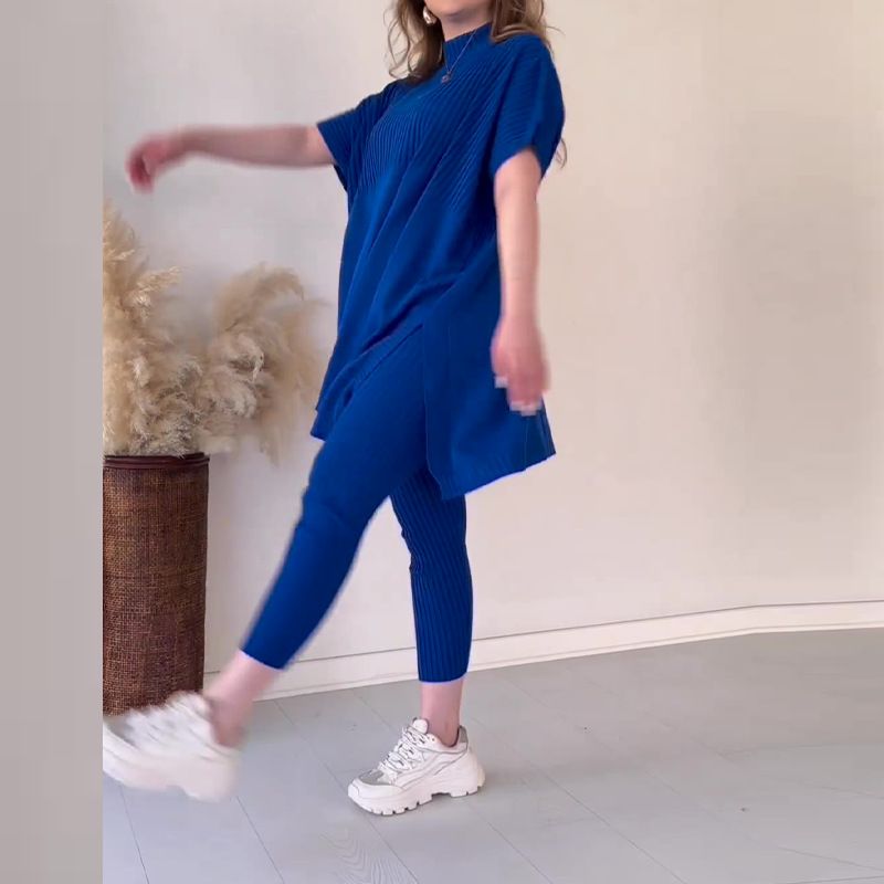 Women's solid color round neck large size short-sleeved slit sweater casual suit_voghion.com
