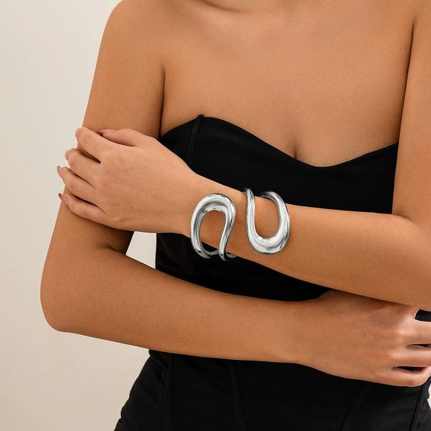 Bracciale largo a doppio strato con foglia geometrica irregolare esagerata alla moda per le donne_voghion.com