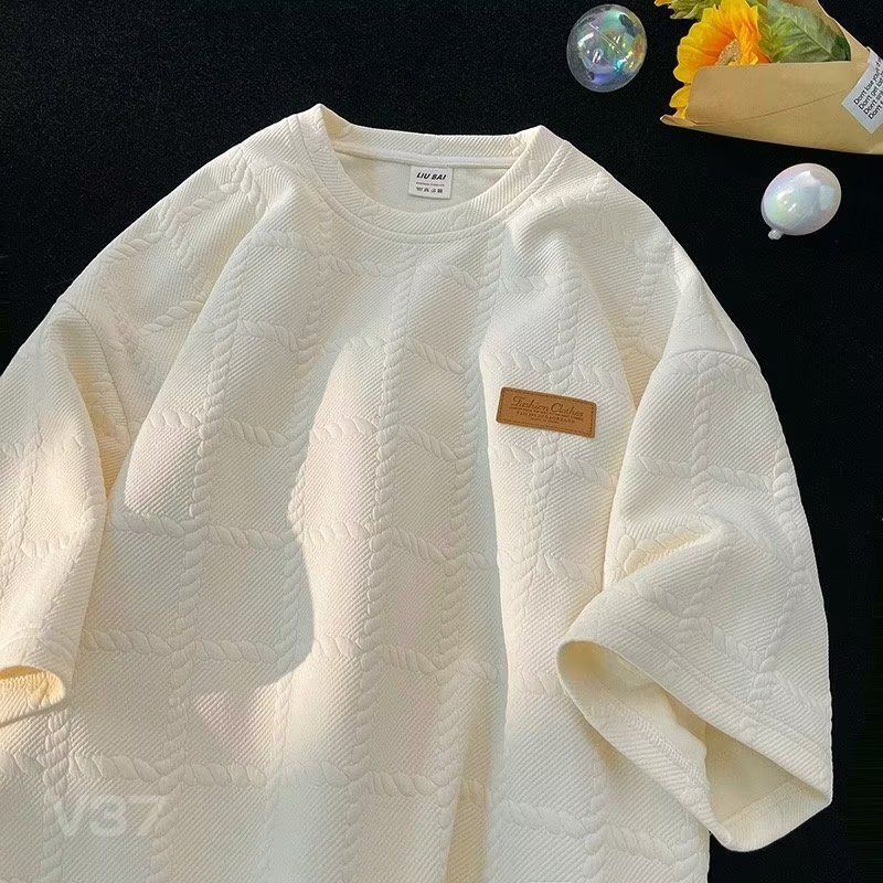 Short T-shirt Men's Summer 2025 New Design Sense Niche Top Fashion Brand Trendy Five Quarter Sleeved Clothes_voghion.com