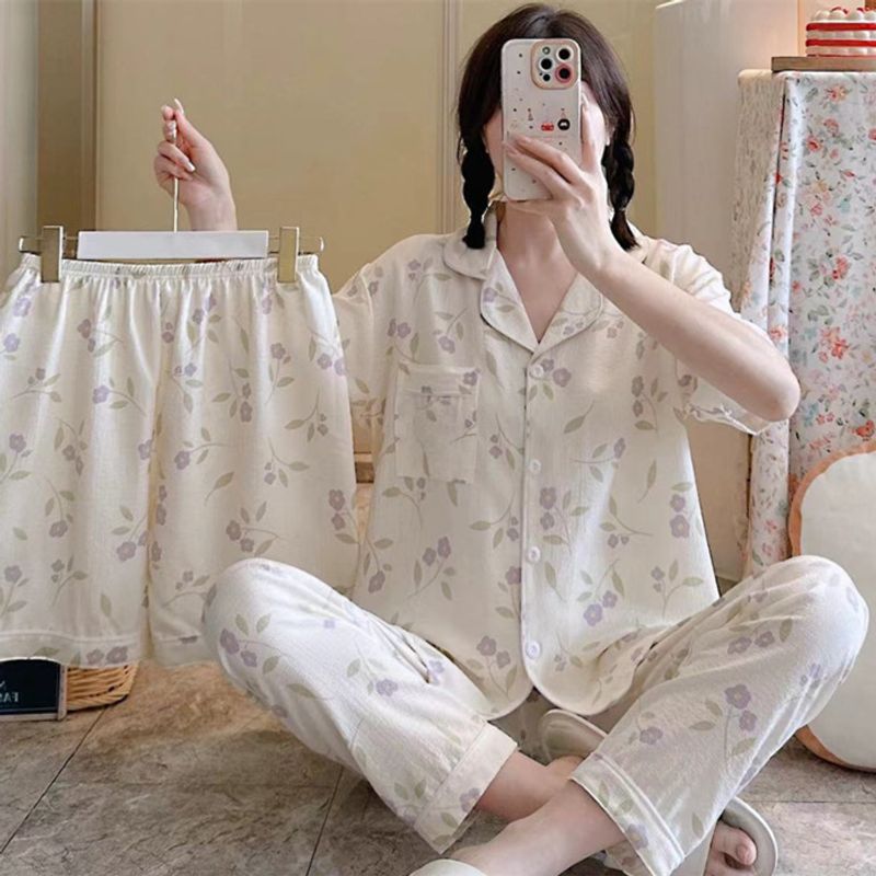 Pyjama rayé rose dopamine pour femme en été, ensemble pantalon à manches courtes en tissu plissé en coton mousse tissé fin, maison_voghion.com