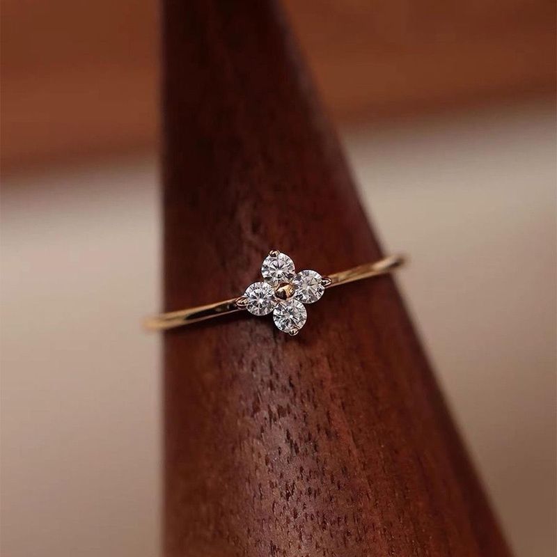 Lucky Clover Ring for Women, niche, high-end, light luxury, Instagram trend, diamond studded, non fading bracelet_voghion.com