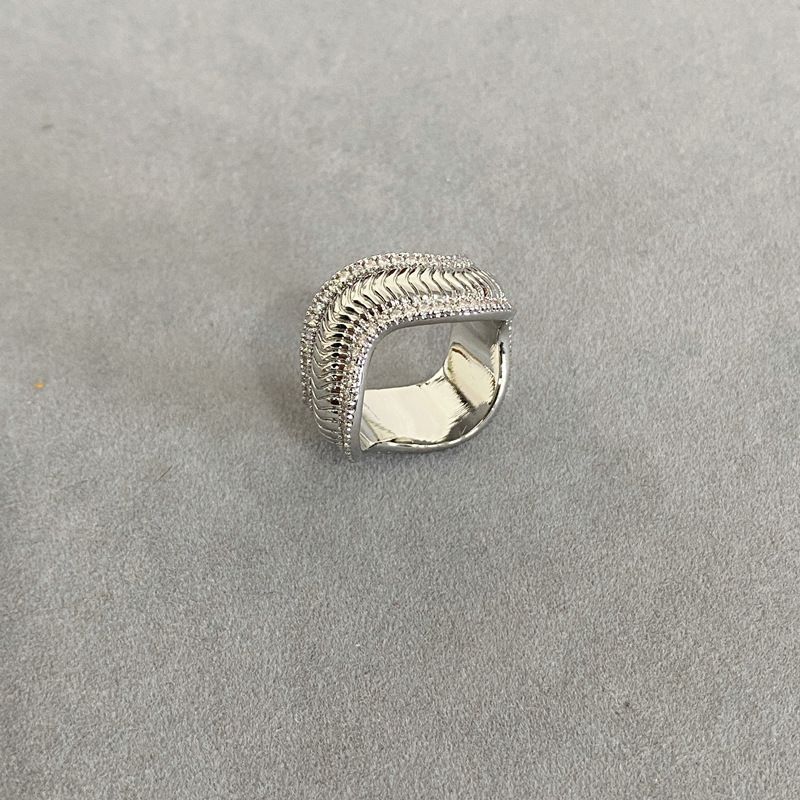 New Irregular Wave With A Niche Design, Diamond Studded Geometric Wide Edge, Simple And Personalized Ring For Women_voghion.com