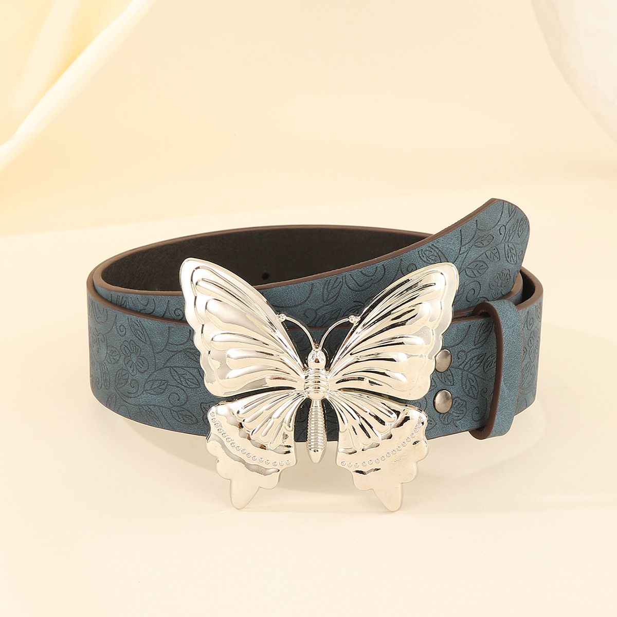 Amerikāņu Y2K sievietēm 2023. gada jauna etniskā stila josta, kas apvienota ar 100 pāriem džinsu jostu, grezna brūna_voghion.com