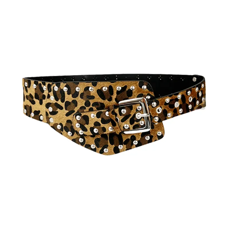 Chic Feminine Accessory: Retro-Vintage Flavor Neckband For Stylish Attire_voghion.com